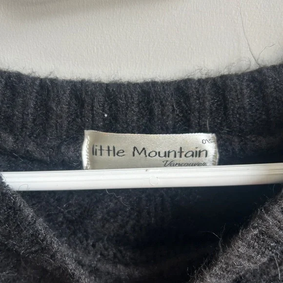 Little mountain black knit sweater one size - Picture 2 of 4